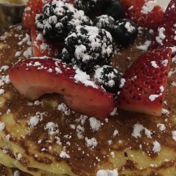 Hell's Kitchen - Lemon ricotta cakes - New American Near Me - Minneapolis, Minnesota