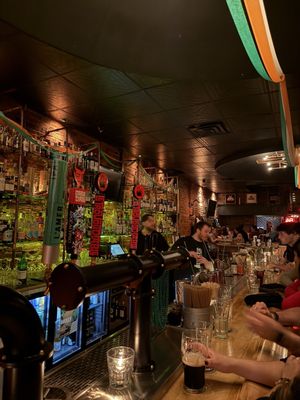 Taverne Midway by null