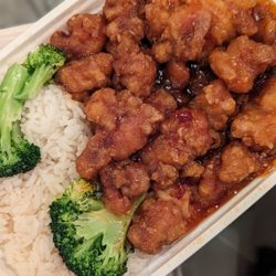 Shangri-La - General Tso Chicken