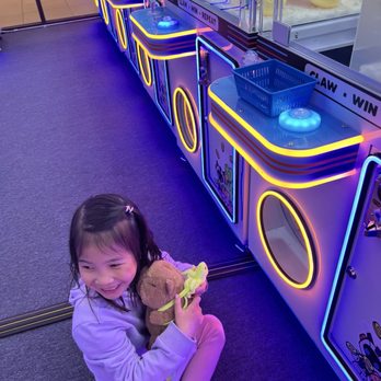 Claw Crushers - Happiness awaits - Arcades Near Me - Richmond, California Claw Crushers - Happiness awaits - Arcades Near Me - Richmond, California