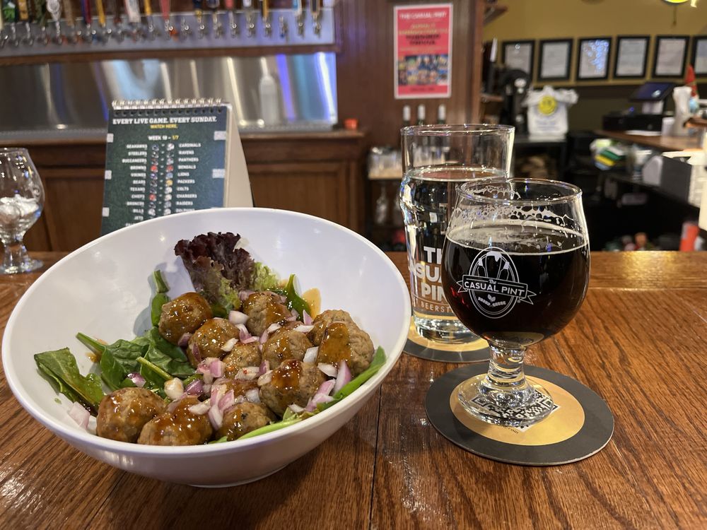 THE CASUAL PINT AT THE GROVE - 278 Photos & 82 Reviews - 5541 Grove ...