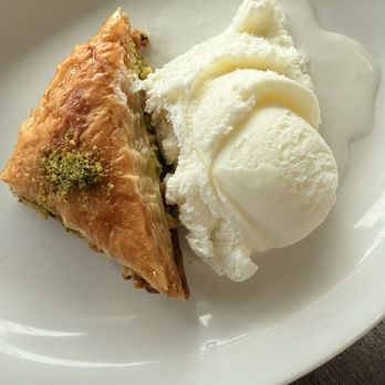 Esquire Restaurant - Greek Near Me - Toronto, Ontario