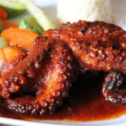 El 7 Mares Bar & Grill