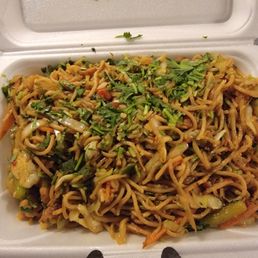 Chicken Hakka Noodles Chicken Hakka Noodles