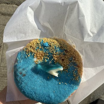 Voodoo Doughnut - Shark attack - Donuts Near Me - Los Angeles, California Voodoo Doughnut - Shark attack - Donuts Near Me - Los Angeles, California
