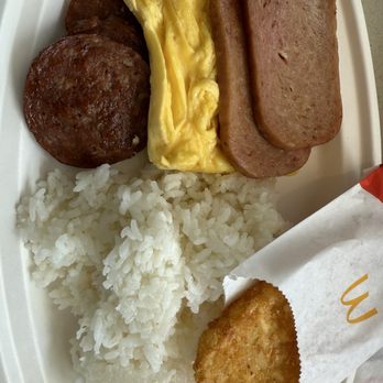 McDonald's - Local Deluxe Platter and Hash Brown - Fast Food Near Me - Honolulu, Hawaii McDonald's - Local Deluxe Platter and Hash Brown - Fast Food Near Me - Honolulu, Hawaii