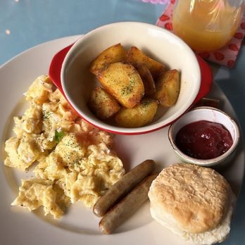 Copacabana Cafe - Market breakfast - Spanish Near Me - Seattle, Washington