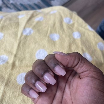 MIX 6 NAIL LOUNGE - She filed my thumb nail to the bone this is not coffin shape. - Nail Salons Near Me - Cedar Park, Texas
