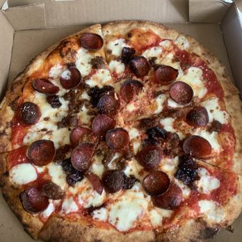 Pop's For Italian - Carne Di Maiale - Italian Near Me - Ferndale, Michigan