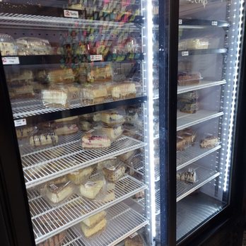 Momo's Cheesecakes - Cheesecakes 3/3 - Desserts Near Me - Ellsworth, Maine Momo's Cheesecakes - Cheesecakes 3/3 - Desserts Near Me - Ellsworth, Maine