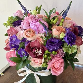 Sweet Blooms Atelier - Florists Near Me - Hermosa Beach, California