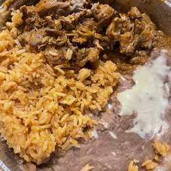 El Marichi Mexican Restaurant - Ordered Chile Verde, but got Chile Colorado