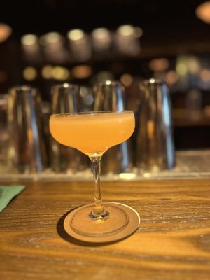 Gus' Sip & Dip by null