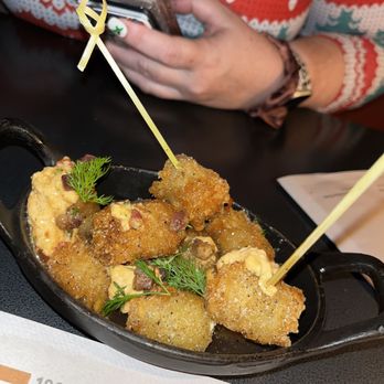 Alley Cat Lounge - a plate of fried food - Lounges Near Me - Savannah, Georgia Alley Cat Lounge - a plate of fried food - Lounges Near Me - Savannah, Georgia