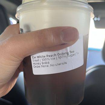 Royaltea USA - Cm White Peach Oolong Tea + honey boba - Bubble Tea Near Me - Fremont, California Royaltea USA - Cm White Peach Oolong Tea + honey boba - Bubble Tea Near Me - Fremont, California