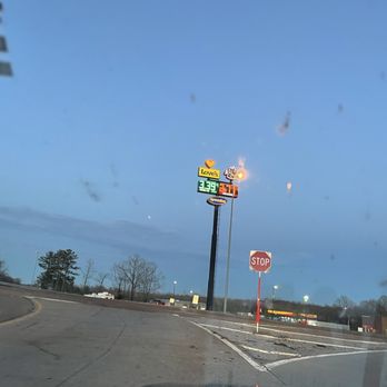 Love's Travel Stop - Gas Stations Near Me - Holladay, Tennessee Love's Travel Stop - Gas Stations Near Me - Holladay, Tennessee