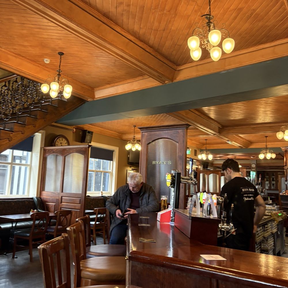 Robert Reade - Bar area - Pubs Near Me - Dublin, D Robert Reade - Bar area - Pubs Near Me - Dublin, D