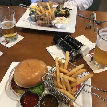 Frigate's Waterfront Bar and Grill - Wife's fish & chips outstanding, my mahi-mahi, same, delish. - Seafood Near Me - Melbourne, Florida
