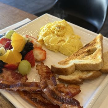 Morning Kitchen - Breakfast Plates - Waffles Near Me - Los Angeles, California