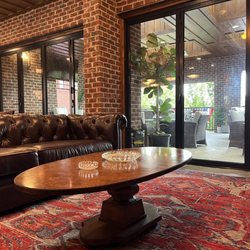 Elijay Cigar Lounge