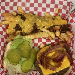 MayNell's - Bacon Cheese Combo W/Chili Cheese Fries
