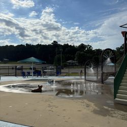 Moody Splash Pad