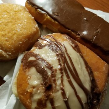 Donut Nook - Raspberry,  cream, stuffed donuts - Donuts Near Me - Chico, California