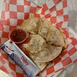 Fisher's Bar And Grill - Chicken Quesadilla app to-go