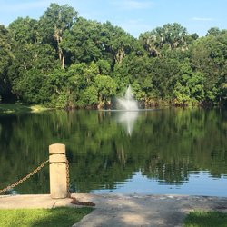 Polly Palmer Park - Small entrance to park