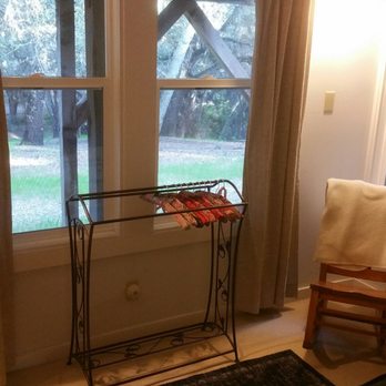 Dunning Ranch Guest Suites - Suite 2 master - Bed & Breakfast Near Me - Paso Robles, California