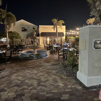 Winesett House - Back patio - Cocktail Bars Near Me - Punta Gorda, Florida Winesett House - Back patio - Cocktail Bars Near Me - Punta Gorda, Florida
