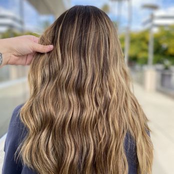 Whitney Carlon Creates - Warm dimensional blonde - Hair Stylists Near Me - Burbank, California Whitney Carlon Creates - Warm dimensional blonde - Hair Stylists Near Me - Burbank, California