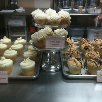 Yummy Cupcakes - Desserts Near Me - Burbank, California Yummy Cupcakes - Desserts Near Me - Burbank, California