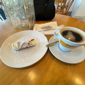 Ugo - Cafes Near Me - Redondo Beach, California Ugo - Cafes Near Me - Redondo Beach, California
