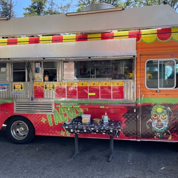 Mamacitas - Food Trucks Near Me - Mountain View, California
