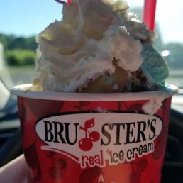 Peanut butter cup sundae with blue Cookie Craze ice cream