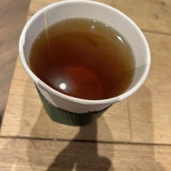 High quality hot tea, reasonably priced.