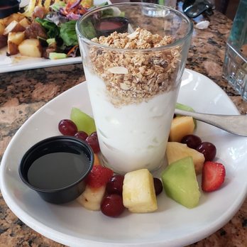 Saquella Cafe - Healthy Treat (fruits, granola, yogurt, honey) - Breakfast & Brunch Near Me - Boca Raton, Florida Saquella Cafe - Healthy Treat (fruits, granola, yogurt, honey) - Breakfast & Brunch Near Me - Boca Raton, Florida