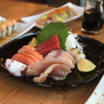 Sushi Mafia - Sashimi platter - Sushi Bars Near Me - Long Beach, California