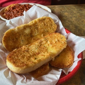 Vince's Spaghetti - Garlic Bread - Italian Near Me - Rancho Cucamonga, California Vince's Spaghetti - Garlic Bread - Italian Near Me - Rancho Cucamonga, California