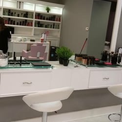 Ooh La La Beauty Bar
