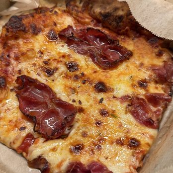 Erewhon Manhattan Beach - Really really good spicy capicola pizza - Grocery Near Me - Manhattan Beach, California Erewhon Manhattan Beach - Really really good spicy capicola pizza - Grocery Near Me - Manhattan Beach, California