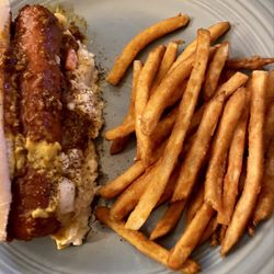 Central Park - Chili slaw dog and fries