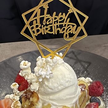 Oak - Bread pudding and popcorn... - New American Near Me - Laguna Beach, California