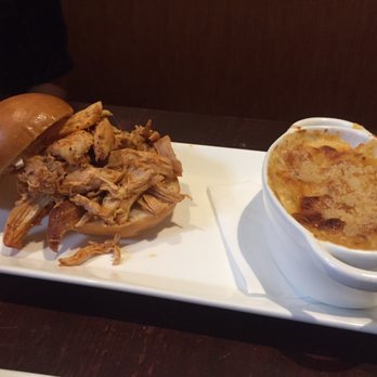 Mookie's BBQ - pulled chicken sandwich - Barbeque Near Me - Great Falls, Virginia