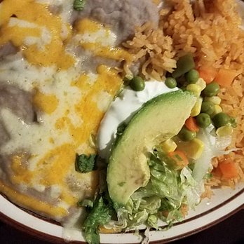 Los Molcajetes - Side plate that comes with fajita - Mexican Near Me - Bakersfield, California Los Molcajetes - Side plate that comes with fajita - Mexican Near Me - Bakersfield, California