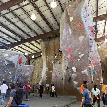 Movement - Sunnyvale - Interior - Climbing Near Me - Sunnyvale, California Movement - Sunnyvale - Interior - Climbing Near Me - Sunnyvale, California