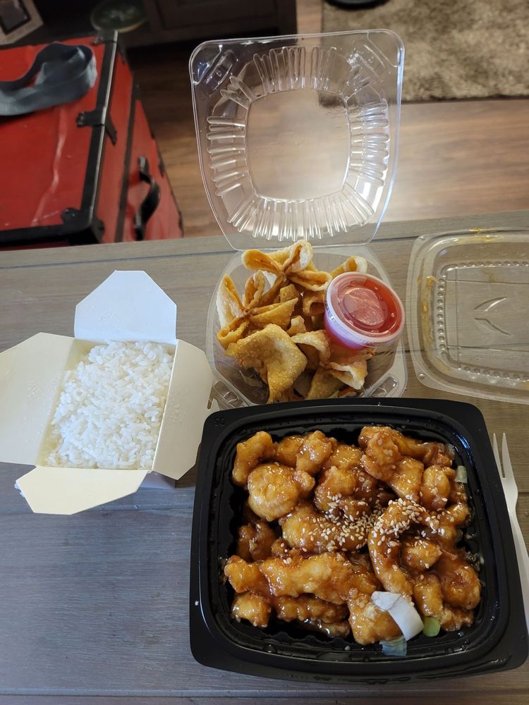 THAI BASIL Updated September 2024 60 Photos & 227 Reviews 7882 N