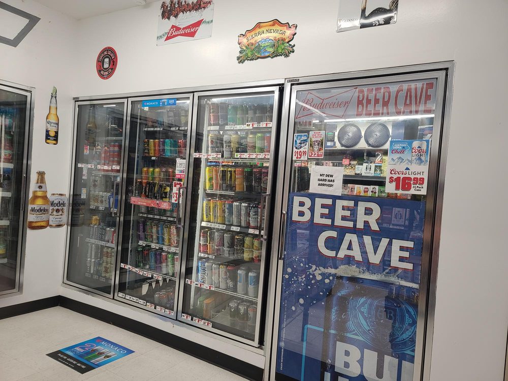 MIDTOWN LIQUOR & VAPE Updated October 2024 15 Photos 824 N