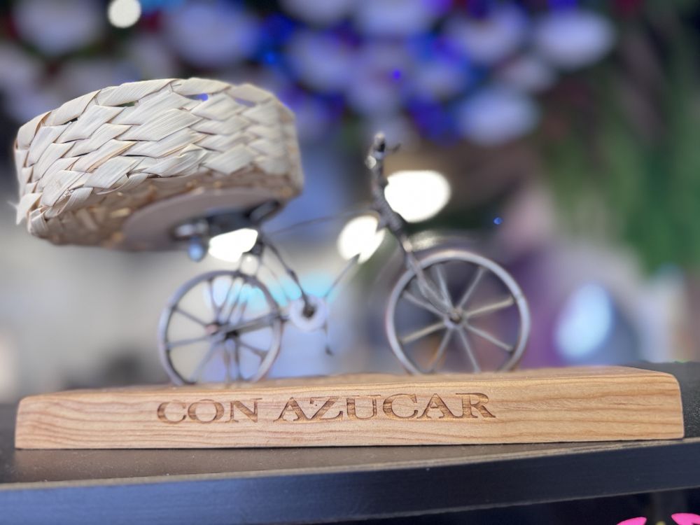 Social spots from Con Azucar Cafe